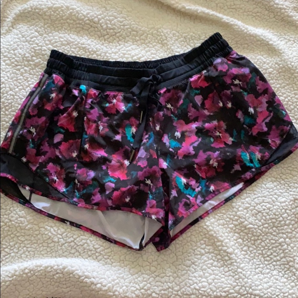 Lululemon shorts size 10